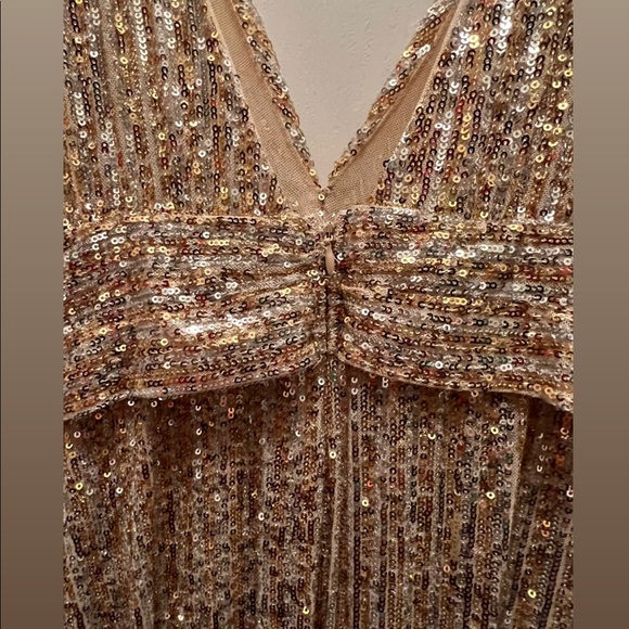 LUXXEL FULL LENGTH FORMAL DRESS, size large. Great condition used once. - Picture 7 of 7